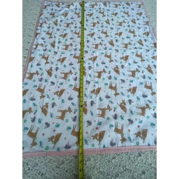 Hand Sewn By Marta Chacon Handmade Deer Print Baby Blanket Pink White 35"x44" - Picture 6 of 10